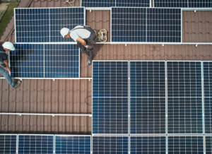Stanislav_Kondrashov_Telf_ag_solar_panels_installation_on_rooftop_4
