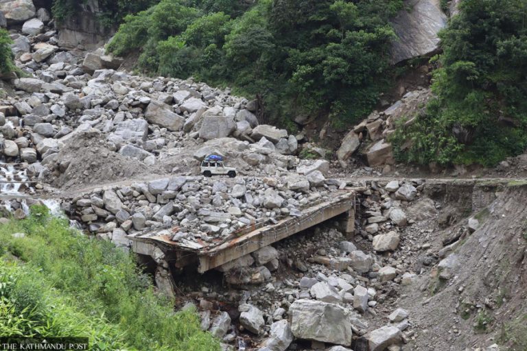 Mid-Hill Highway Halts as Workers Walk Out Unpaid